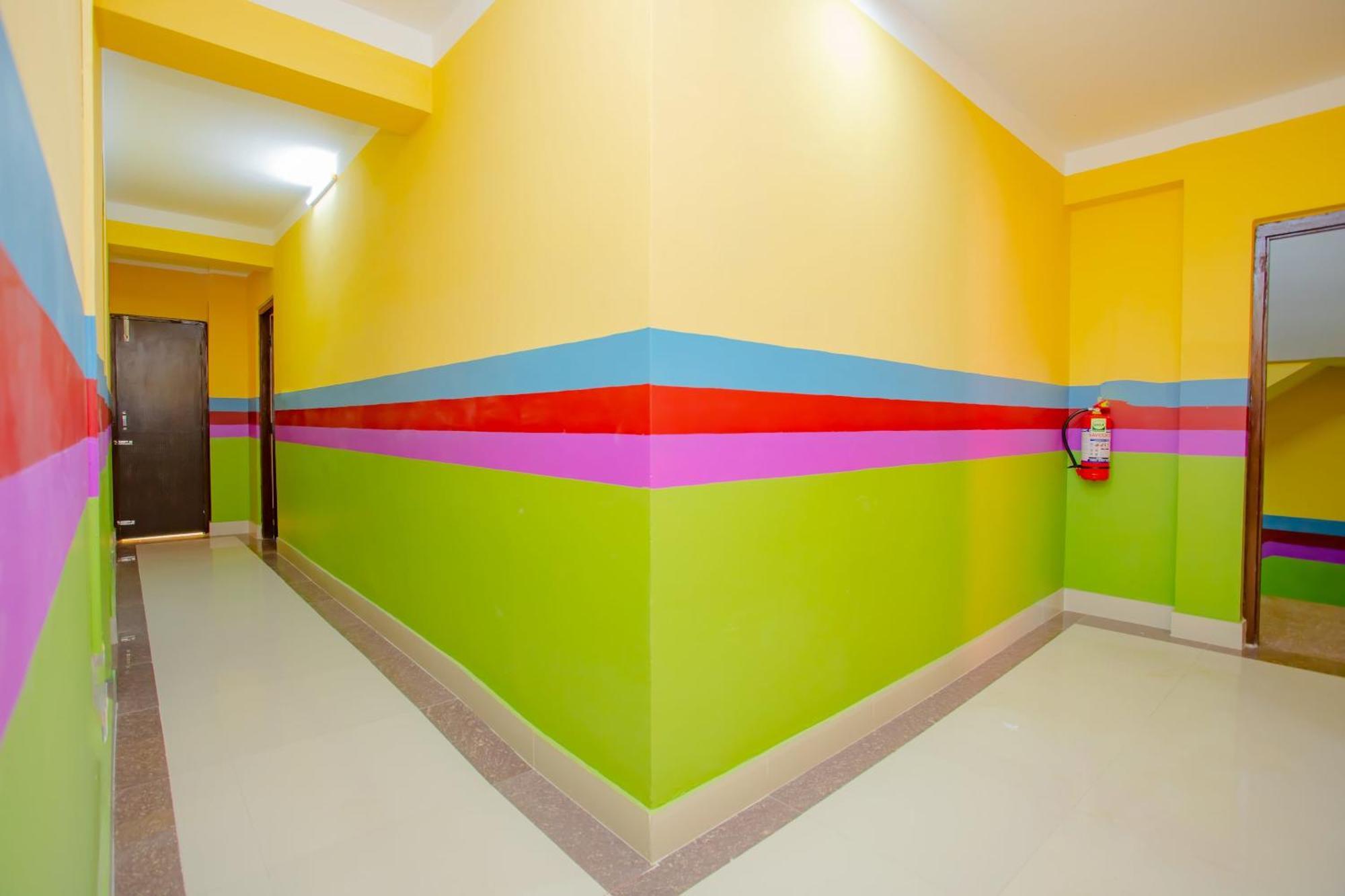 Oyo 589 Hotel Trimurti Kathmandu Luaran gambar