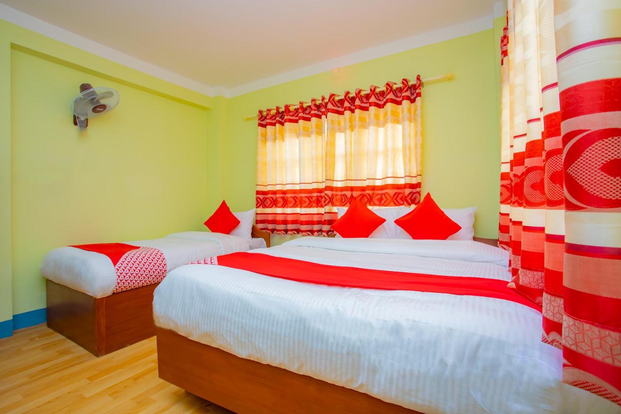 Oyo 589 Hotel Trimurti Kathmandu Luaran gambar