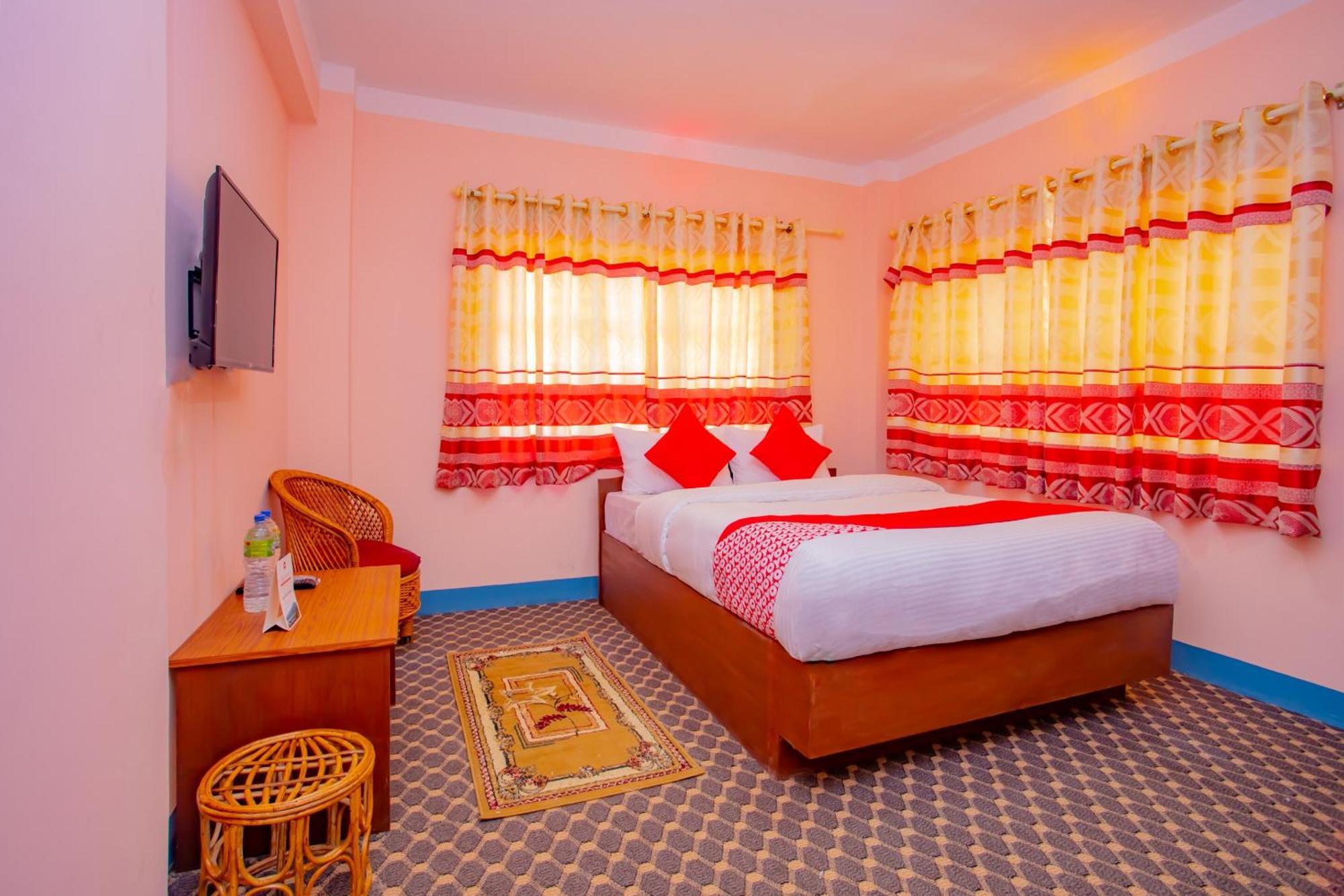 Oyo 589 Hotel Trimurti Kathmandu Luaran gambar