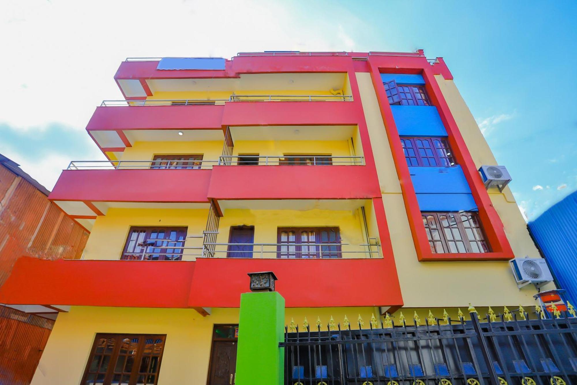 Oyo 589 Hotel Trimurti Kathmandu Luaran gambar