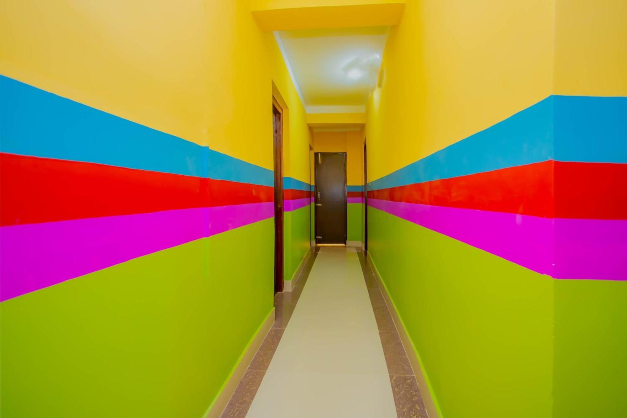 Oyo 589 Hotel Trimurti Kathmandu Luaran gambar